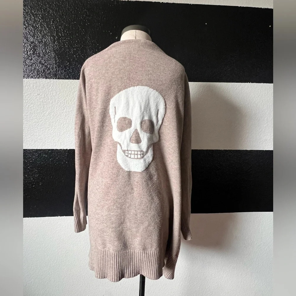 Women’s Sweet Romeo plus size 2x open cardigan‎ sweater with skull design grunge